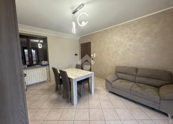 Bilocale P.za Vittorio Emanuele II, Leini - foto 1