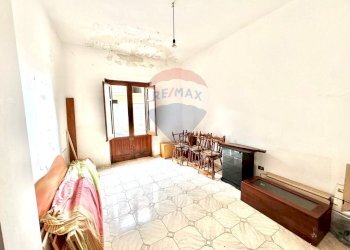 Sala da pranzo - Two-room apartment Via Roma
 
90, Cinisi - photo 7