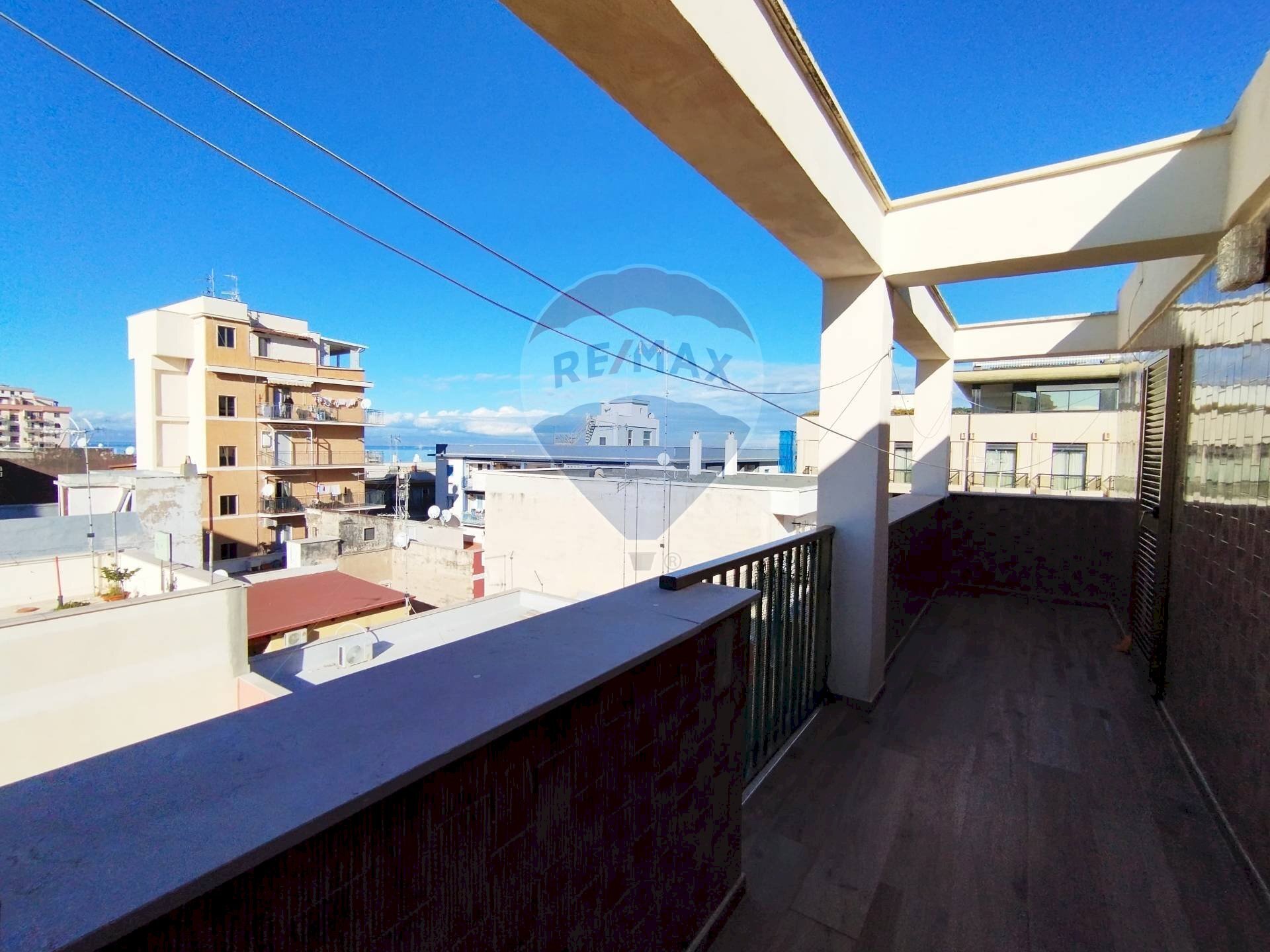 Terrazza - Bilocale Via Giudice Regio
 
7, Margherita di Savoia - foto 1