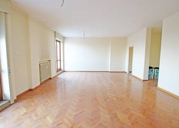 Soggiorno - Attic via A. Maj, Bergamo - photo 15