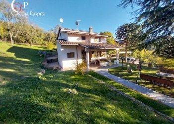 Foto 2 - Villa via Poggio alla Cuna
 
snc, Londa - foto 2