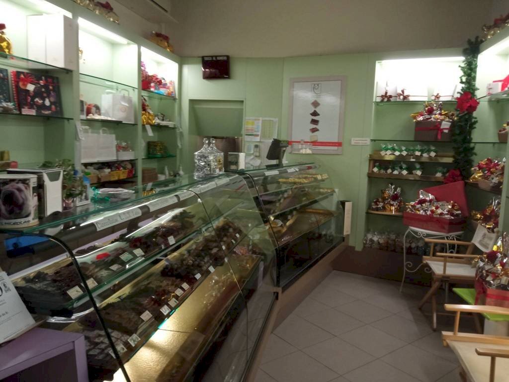 Interno non residenziale - Pasticceria via Jacopo Berengario, Carpi - foto 1