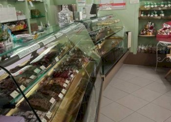 Interno non residenziale - Pasticceria via Jacopo Berengario, Carpi - foto 4