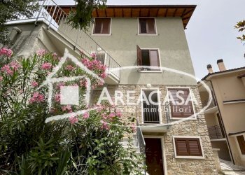 facciata - Casa indipendente Acquasanta Terme - foto 31