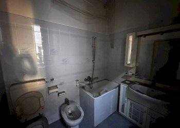 Bagno - Trilocale piazza Patrioti, Taino - foto 25