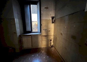 Cucina - Three-room apartment piazza Patrioti, Taino - photo 9