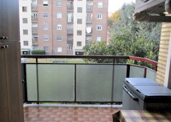 Balcone - Three-room apartment via dei Salici, 7c, Cesano Boscone - photo 9