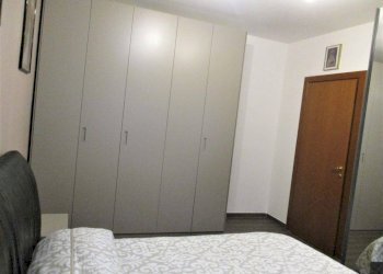 Camera da letto - Three-room apartment via dei Salici, 7c, Cesano Boscone - photo 19