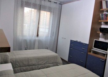 Camera da letto - Three-room apartment via dei Salici, 7c, Cesano Boscone - photo 21
