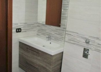 Bagno - Three-room apartment via dei Salici, 7c, Cesano Boscone - photo 33