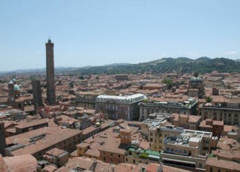 Bologna - Posto Moto via Centotrecento, 13, Bologna (zona Centro Storico) - foto 5