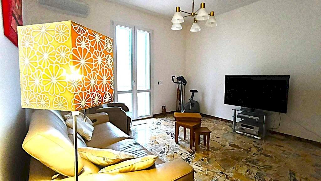 Salone - Appartamento via Guglielmo Marconi, Montelupo Fiorentino - foto 2