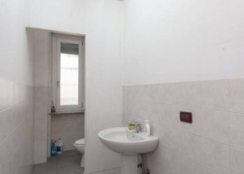 Bagno - Ufficio corso Vercelli, 376, Torino - foto 24