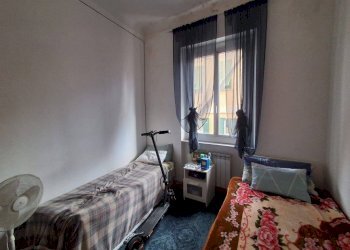 Camera da letto - Quadrilocale Genova (zona Sampierdarena) - foto 28