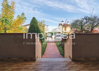 Foto 23 - Villa a Schiera VIA F.lli Calvi, Paese - foto 23