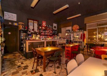 Interno non residenziale - Ristorante via Pisa, 39, Torino (zona Aurora) - foto 5