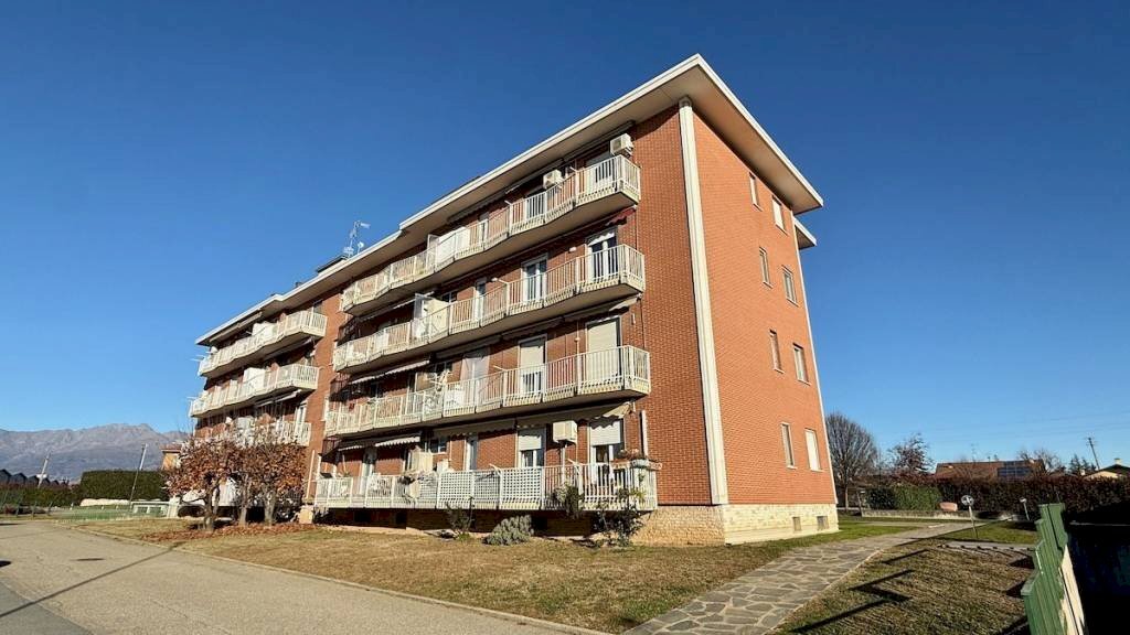 Facciata - Trilocale via Maurizio Antonio Zumaglini, 17, Verrone - foto 2