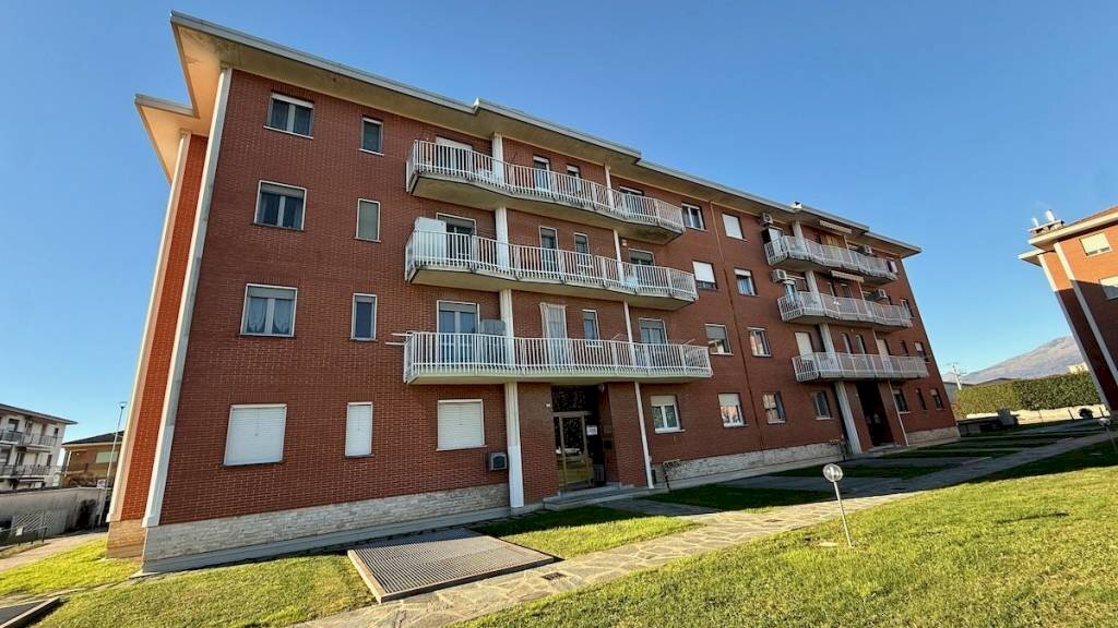 Facciata - Trilocale via Maurizio Antonio Zumaglini, 17, Verrone - foto 3