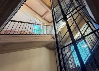 Interno palazzo - Trilocale piazza Martiri della Libertà, 6, Biella - foto 4