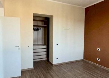 Camera da letto - Trilocale piazza Martiri della Libertà, 6, Biella - foto 16