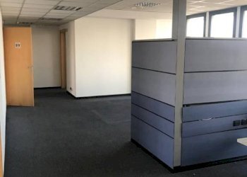 Interno non residenziale - Ufficio via delle Industrie, Caponago - foto 2