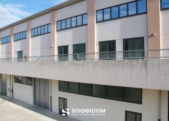 Facciata - Magazzino via Sile, 6, Volpago del Montello - foto 3