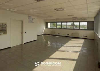 Interno non residenziale - Office via Priula, Nervesa della Battaglia - photo 7