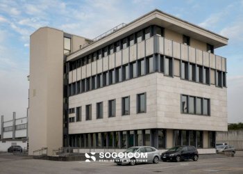 Facciata - Magazzino viale dell'Industria, 17, Caponago - foto 5