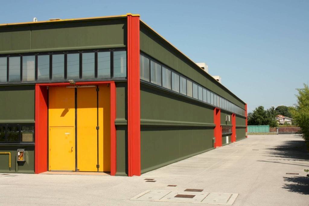 Facciata - Shed strada Feltrina, 196, Treviso - photo 2