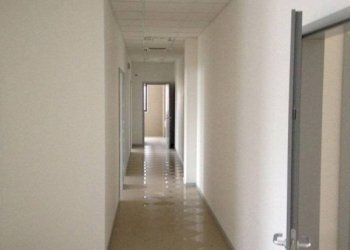 Corridoio - Office via Cirillo Monzani, Venezia (neighborhood Mestre) - photo 11