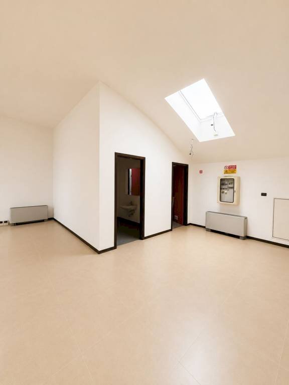Ufficio - Office via Giuseppe Valentini, 30, Prato - photo 2