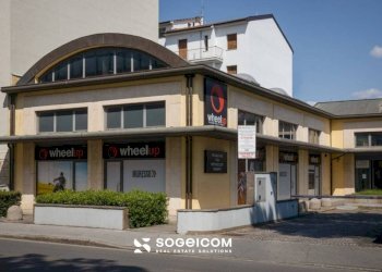 Facciata - Ufficio via Giuseppe Valentini, 30, Prato - foto 1