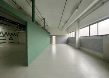 Interno non residenziale - Warehouse via Priula, Nervesa della Battaglia - photo 18