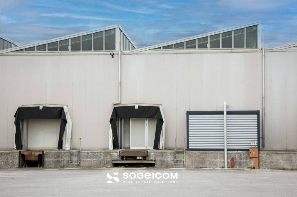 Facciata - Magazzino via Villafranca, Zoppola - foto 1