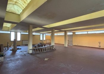 Interno non residenziale - Stabile - Palazzo via Tonale, 10, Samarate - foto 17