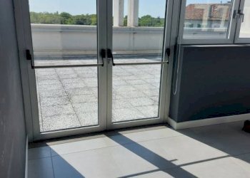 Veranda - Ufficio via Postumia Castellana, Quinto di Treviso - foto 2