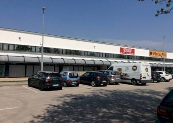 Zona - Capannone via Valcunsat, 10, Casarsa della Delizia - foto 39