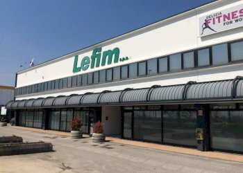 Facciata - Capannone via Valcunsat, 10, Casarsa della Delizia - foto 44