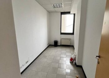 Interno non residenziale - Ufficio viale dell'Industria, 17, Caponago - foto 5