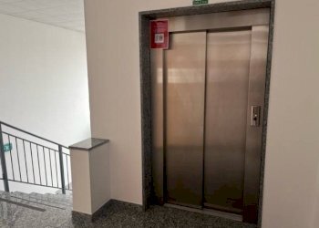 Ascensori - Ufficio via Via delle Industrie 17, Caponago - foto 4