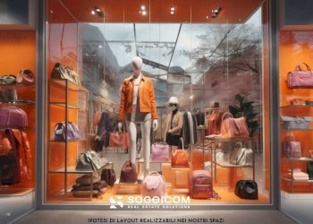 Interno non residenziale - Negozio viale Valli di Carnia, 7, Amaro - foto 12