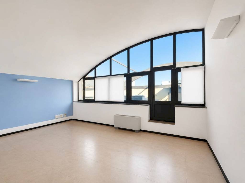 Ufficio - Office via Giuseppe Valentini, 30, Prato - photo 1