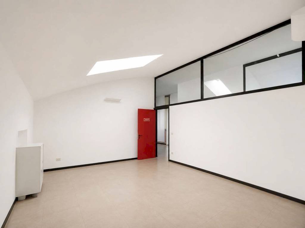 Ufficio - Office via Giuseppe Valentini, 30, Prato - photo 3