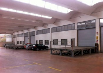 Interno non residenziale - Warehouse via Priula, Nervesa della Battaglia - photo 8