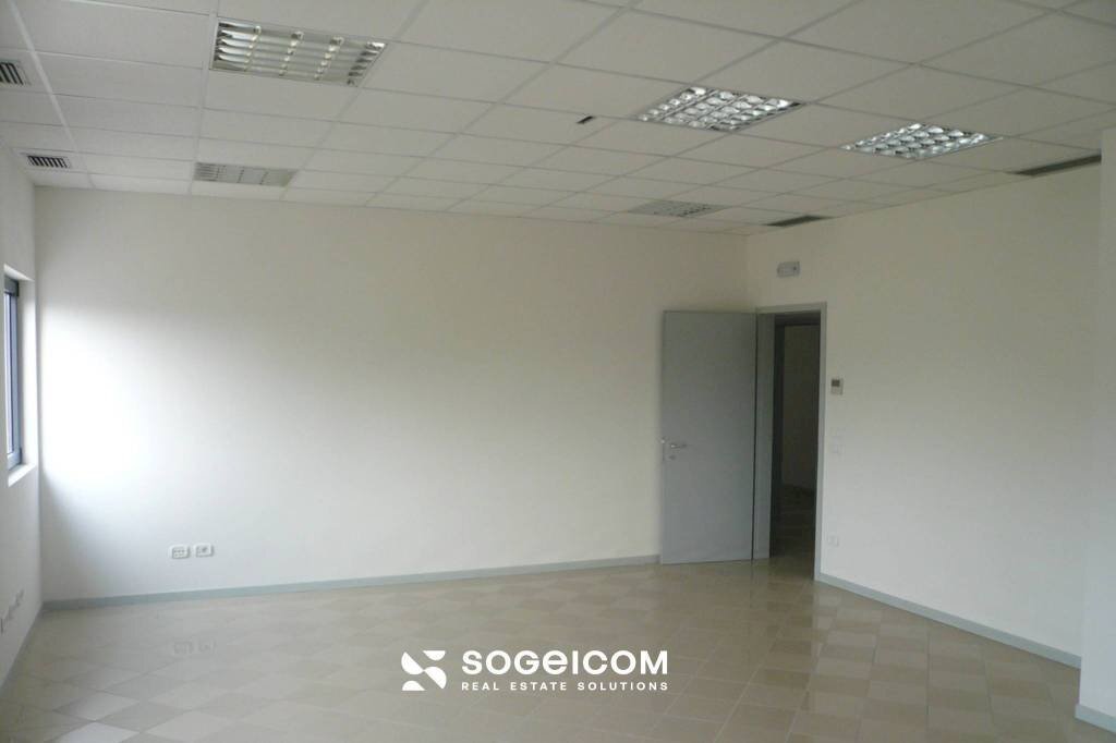 Stanza non arredata - Ufficio via Cirillo Monzani, Venezia (zona Mestre) - foto 1