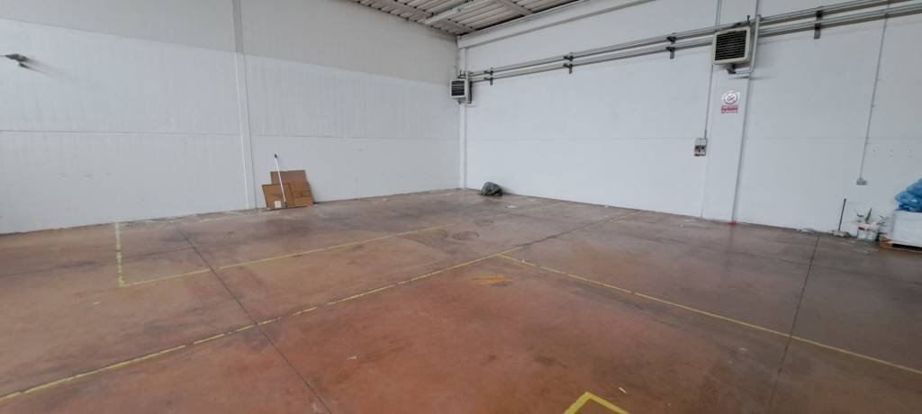 Interno non residenziale - Magazzino via Brondi, Quinto di Treviso - foto 3