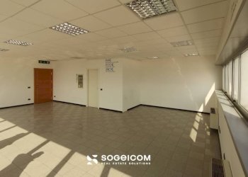 Interno non residenziale - Office via Priula, Nervesa della Battaglia - photo 8