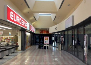 Interno non residenziale - Negozio viale Enrico Fermi, San Giorgio di Nogaro - foto 3