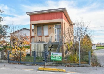 Independent house Via Chiesa Vecchia, Poggio Renatico - photo 1