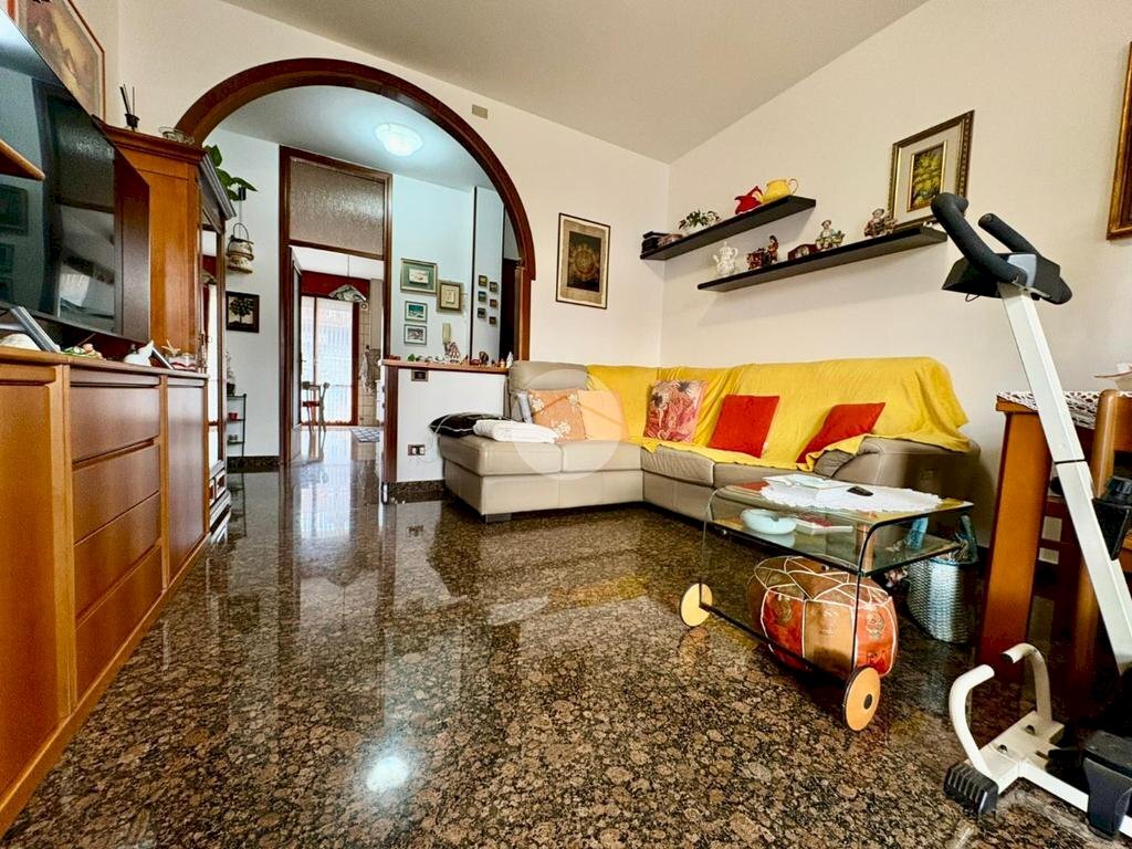 Three-room apartment Via Giovanni Amendola, Rimini - photo 1